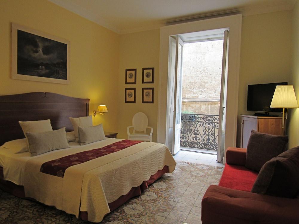 Hotel Akropolis - Museum Hotel Tarent Zewnętrze zdjęcie
