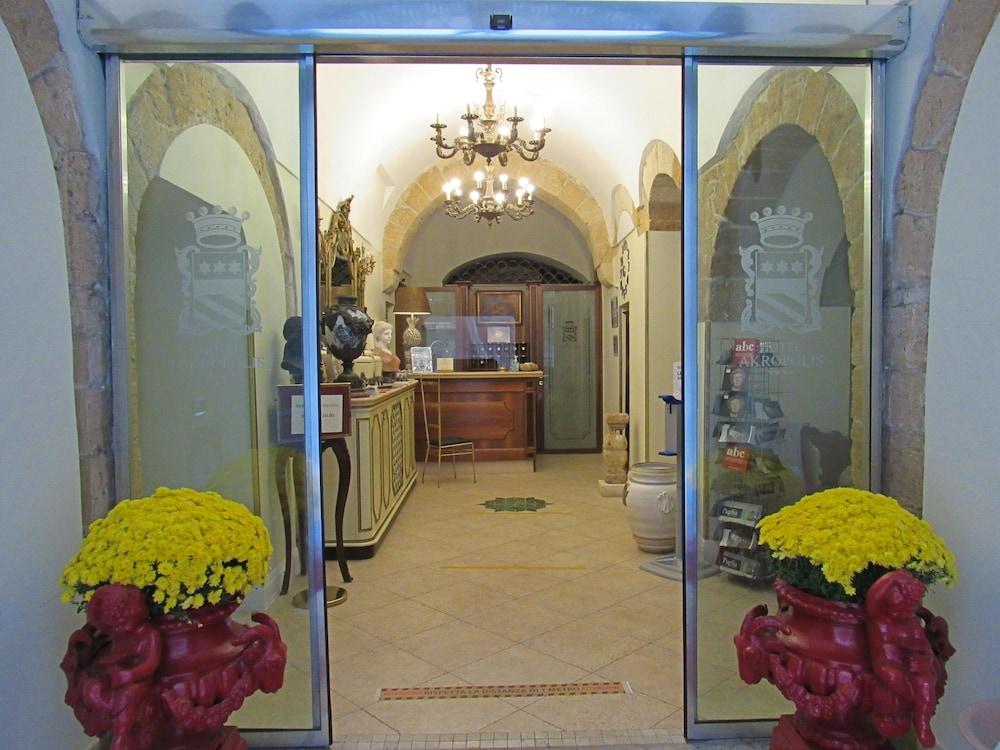 Hotel Akropolis - Museum Hotel Tarent Zewnętrze zdjęcie