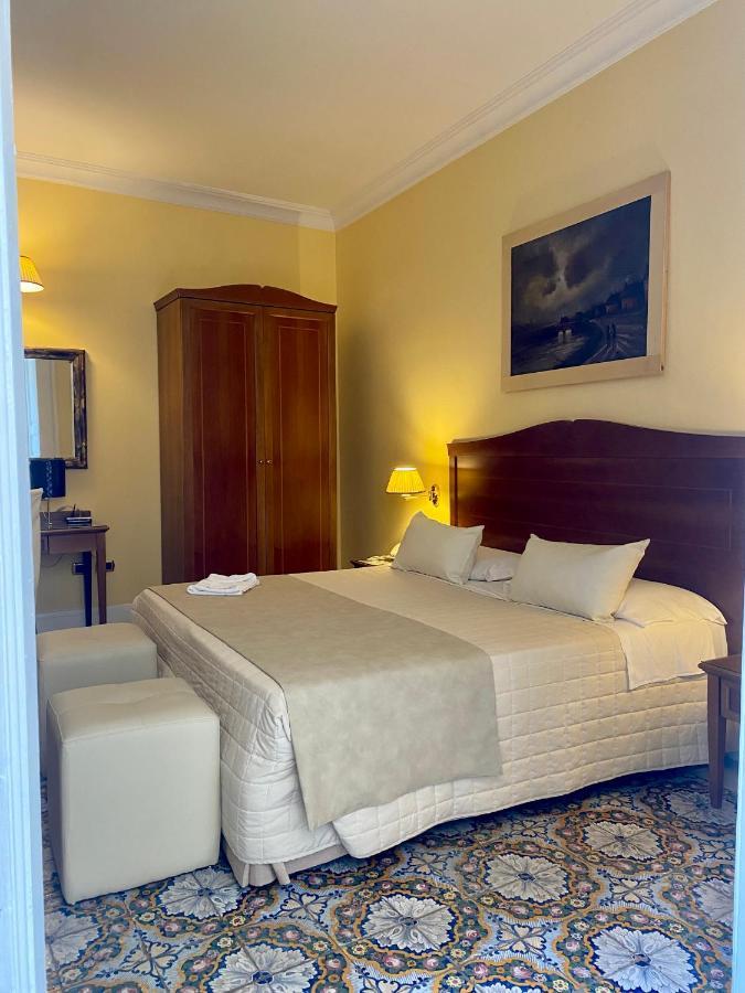 Hotel Akropolis - Museum Hotel Tarent Zewnętrze zdjęcie