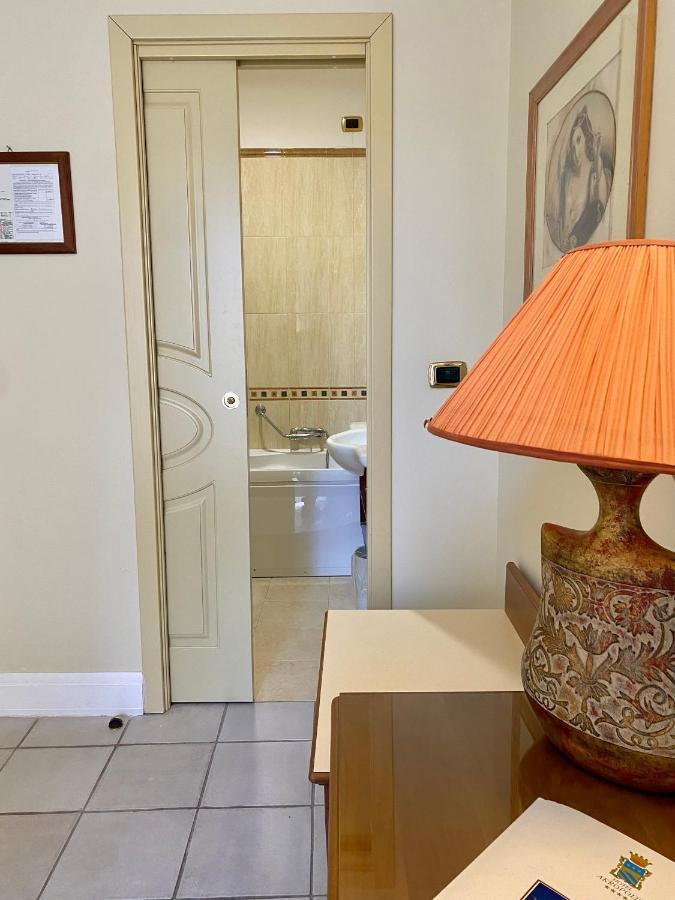 Hotel Akropolis - Museum Hotel Tarent Zewnętrze zdjęcie