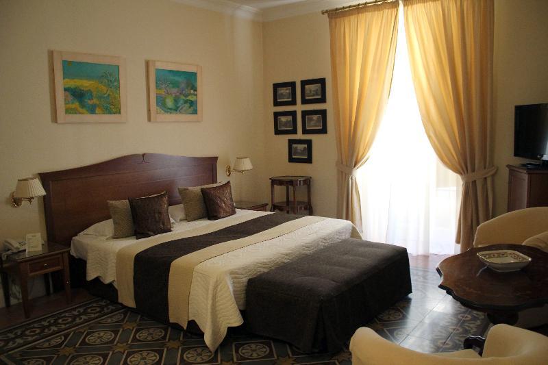 Hotel Akropolis - Museum Hotel Tarent Zewnętrze zdjęcie